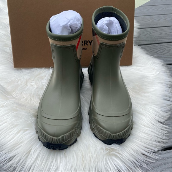 Burberry Ankle Boots - Picture 2 of 5